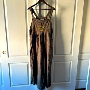 Natural life, size extra large, embroidered overalls